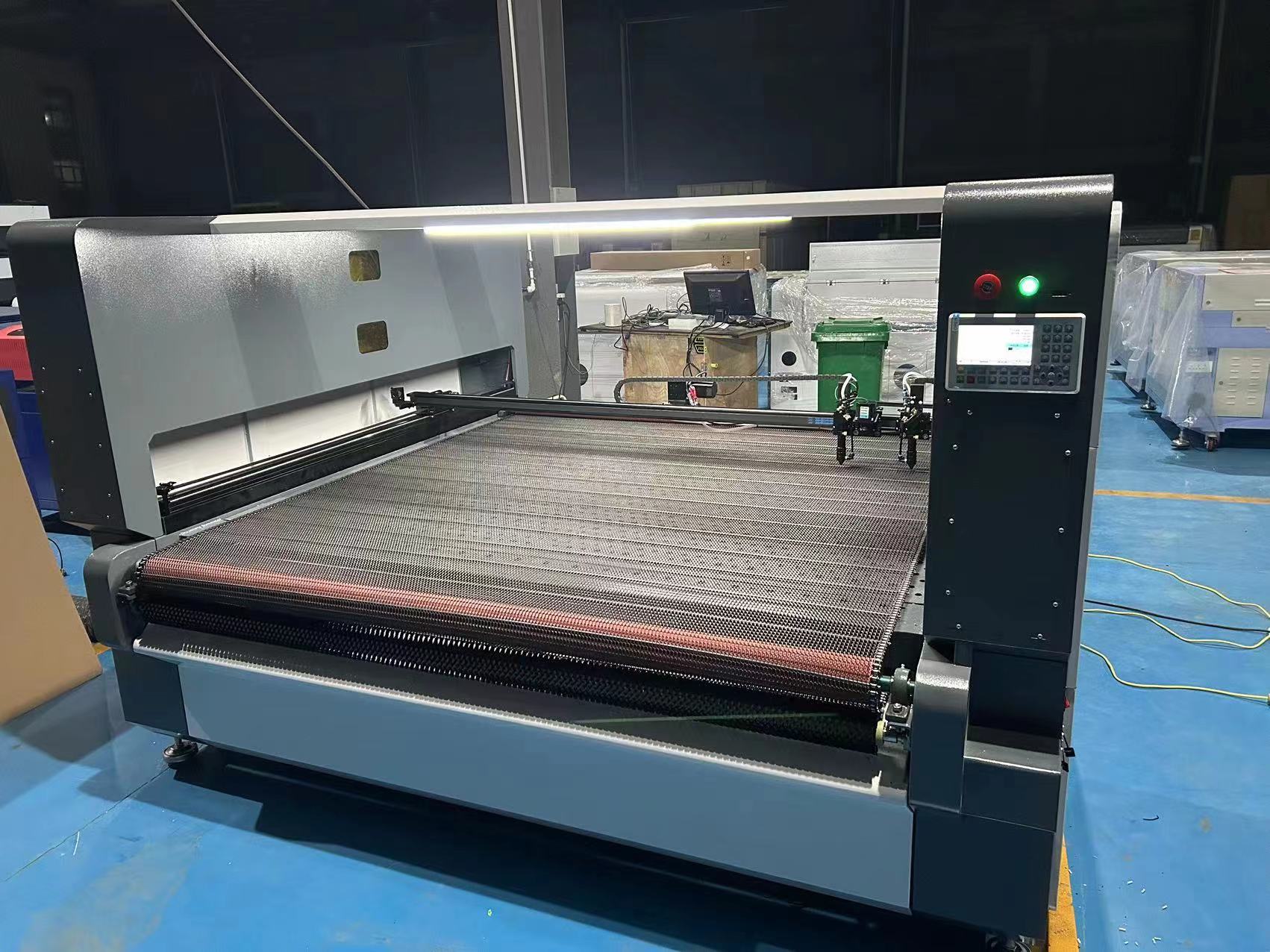 1815 Double Head Vision Laser Engraving & Cutting Machine